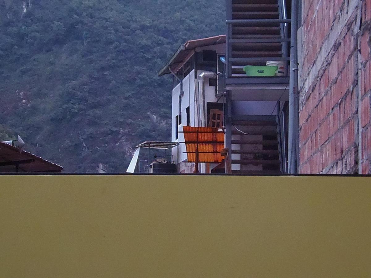 Hostal Pablo'S House มาชูปิกชู ภายนอก รูปภาพ